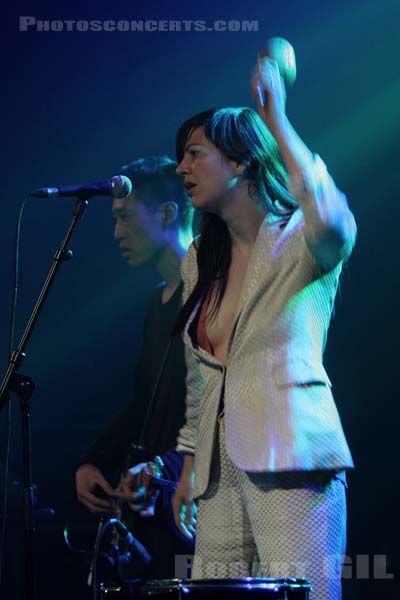 HTRK - 2009-04-30 - PARIS - Le Bataclan - 